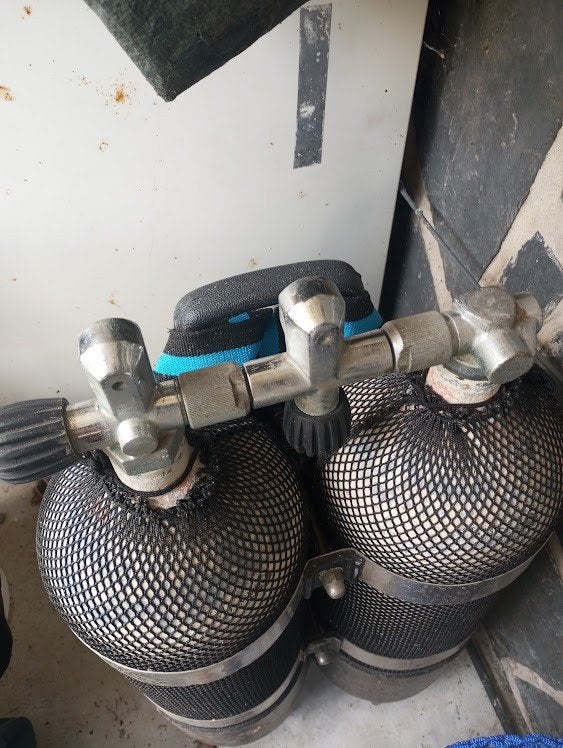 Bouteille de plongée bi 2X 10 l avec 2 sorties, Enlèvement, Utilisé, Bouteille de plongée