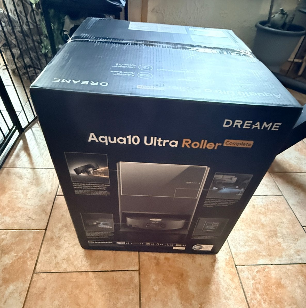 Aspirateur robot nettoyeur dreame aqua10 ultra roller neuf, Electroménager, Enlèvement ou Envoi, Comme neuf, Aspirateur robot