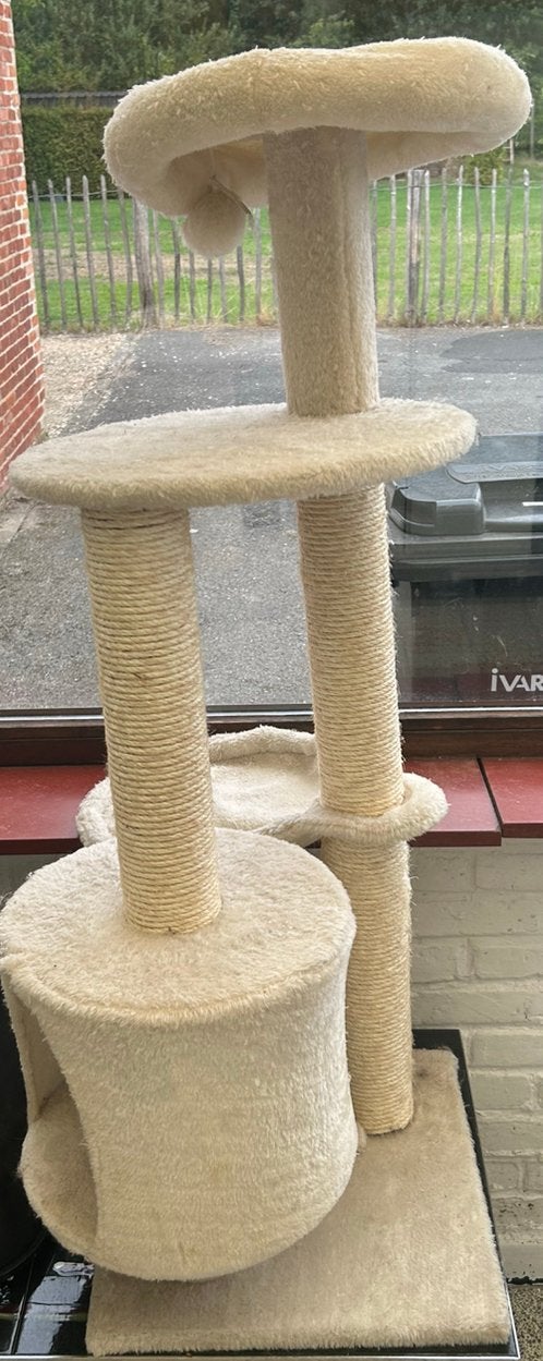 Grote beige krabpaal voor katten, Dieren en Toebehoren, Ophalen of Verzenden, Zo goed als nieuw, Krabpaal