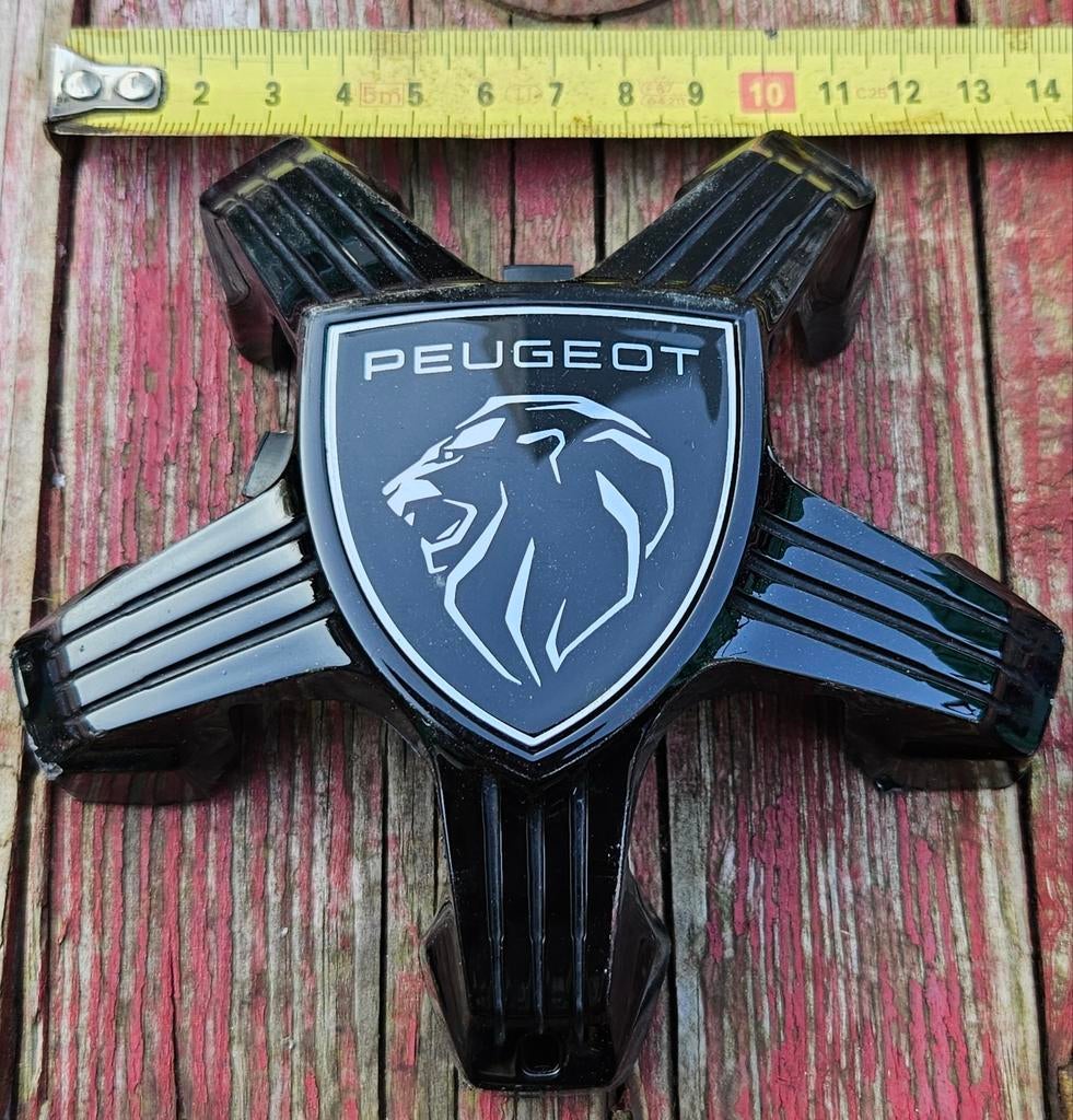 Capuchon de moyeu Peugeot NEUF
Il s'agit d'un nouvel origina, Enlèvement ou Envoi