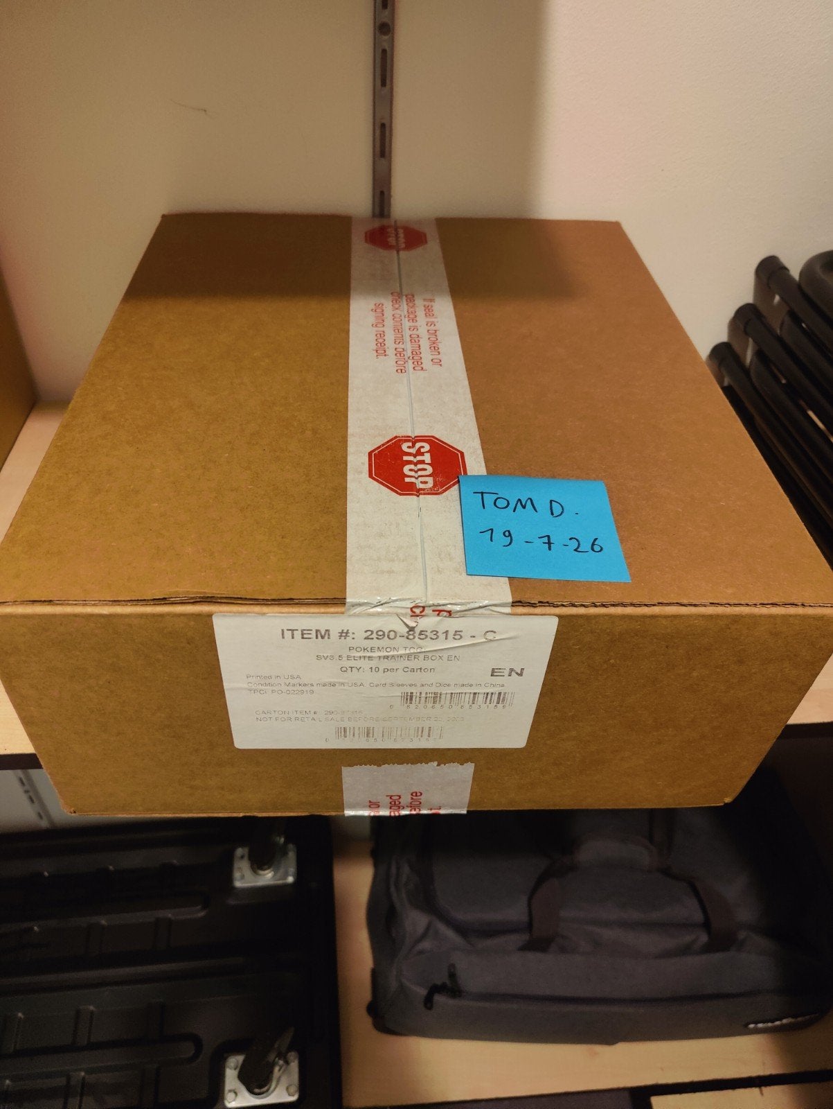 151 sealed ETB case first print + Evolving Skies sleeved boo, Ophalen of Verzenden