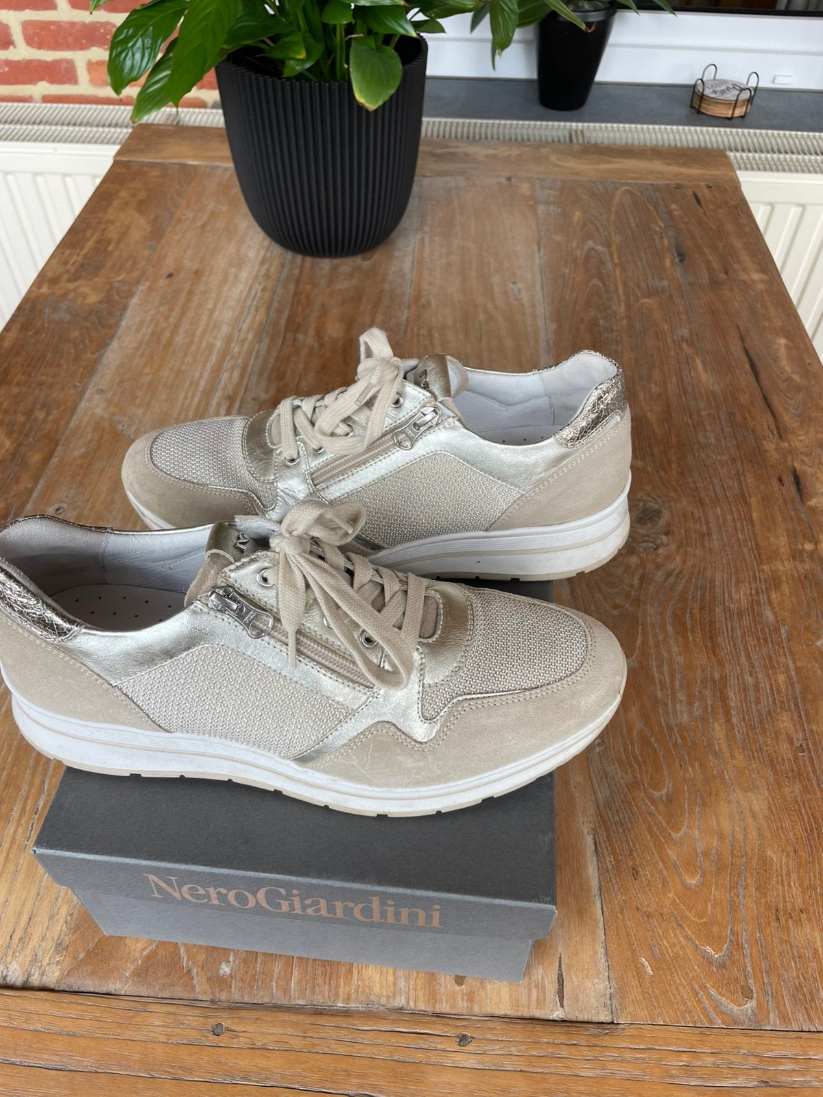 Nerogiardini sneakers maat 41, Ophalen of Verzenden, Zo goed als nieuw, Sneakers