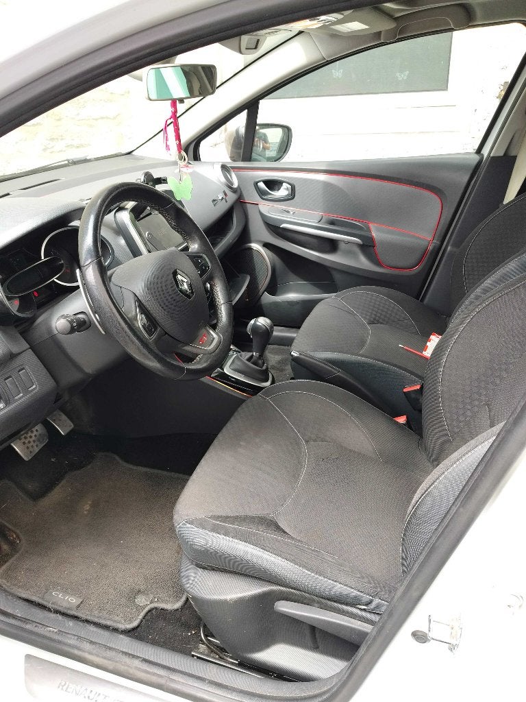 Clio 4 GT 04/2015 88KW 120cv, Auto's, Euro 5, Stof, Zwart, 4 cilinders