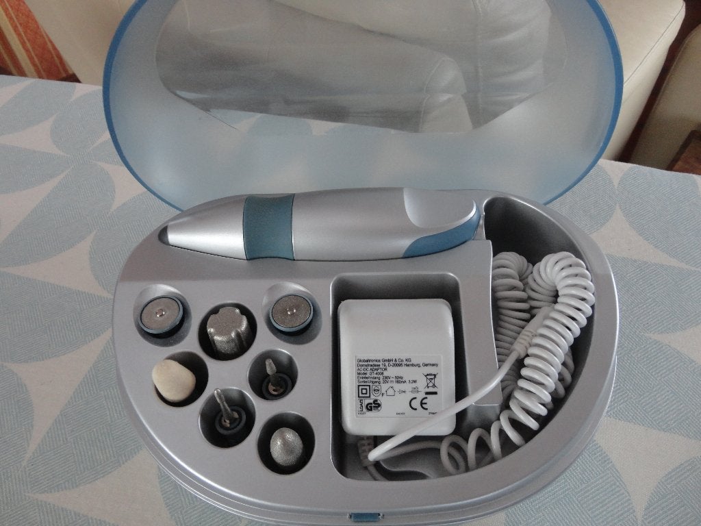 Manicure set en epileerapparaat, Enlèvement ou Envoi, Comme neuf, Soin des mains et des pieds