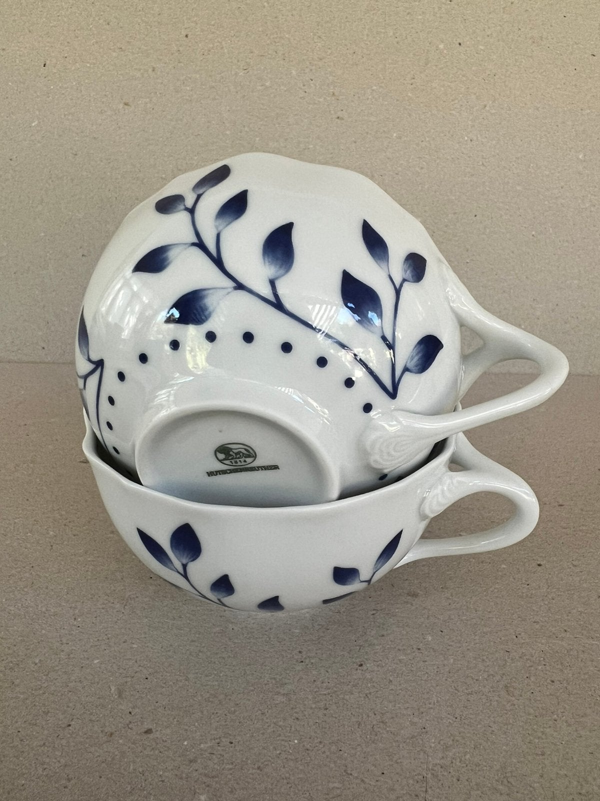 2 tasses à thé Hutschenreuther, Antiquités & Art, Enlèvement ou Envoi
