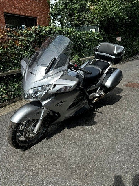 Honda St1300 Abs Gps, Motoren, Occasion, ABS, 4 cilinders, Motorrijbewijs A