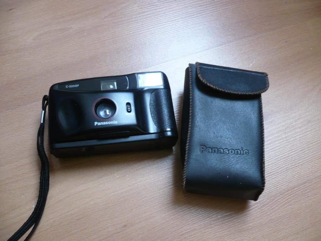 Appareil photo Panasonic C 225 EF en très bon état., Enlèvement ou Envoi