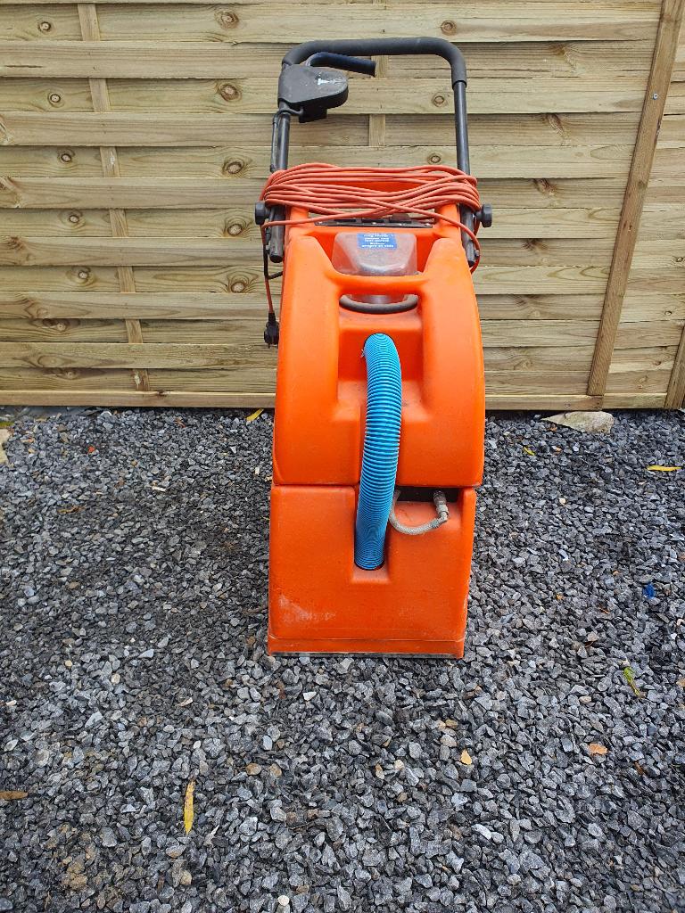 Truvox Hydromist HC250 cleaning Een compacte alles-in-één, Doe-het-zelf en Bouw, Reinigingsmachines, Zo goed als nieuw, Schrobmachine