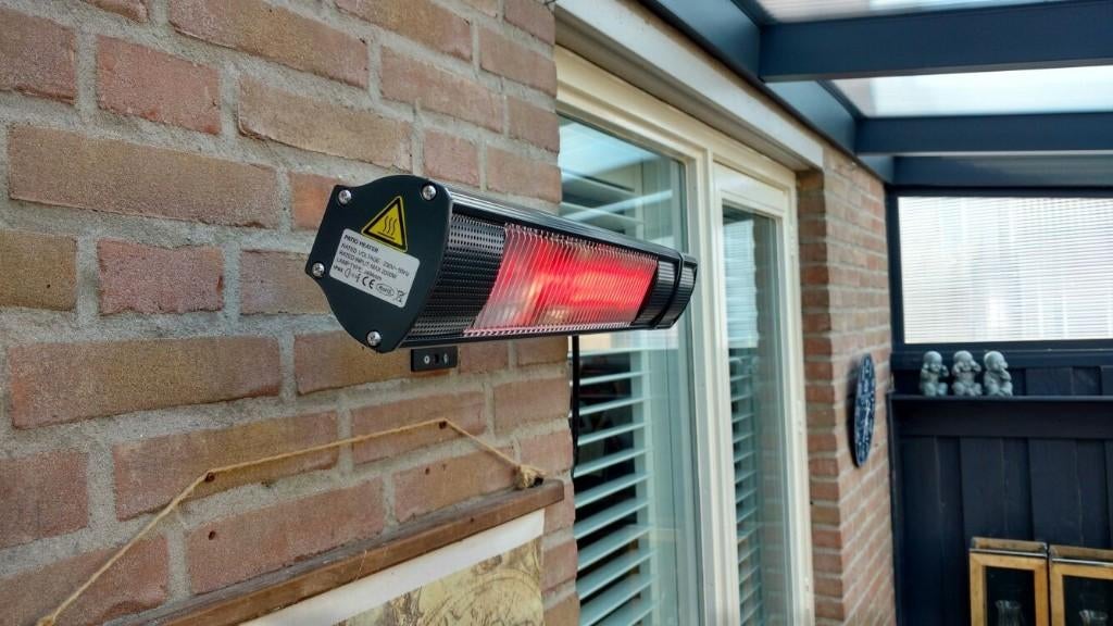 Infrarood terrrasverwarmer ULTRA LOW GLARE,2000 watt, RC, Elektrisch, Verzenden, Nieuw, Waterbestendig