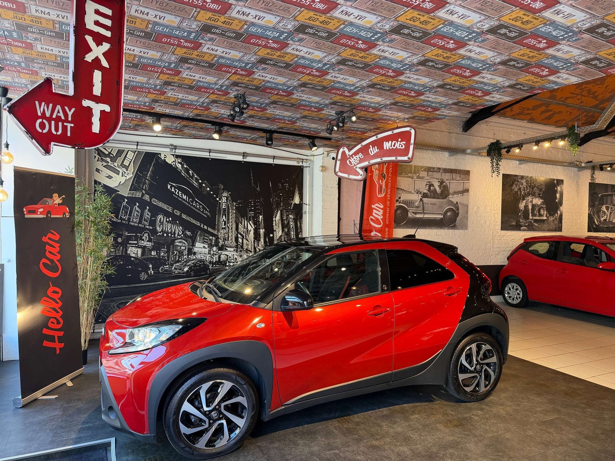 Toyota Aygo X * BOITE AUTO * JANTES 17 * SIEGES CHAUFFANTS *, Auto's, Automaat, 4 zetels, Stof, Gebruikt