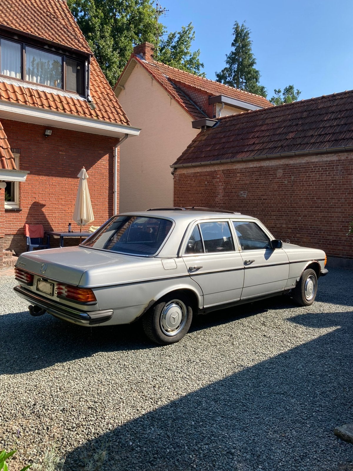 Mercedes W123 - 200D - Bj. 1982., Autos, Argent ou Gris, Série 200, 4 portes, 3 places