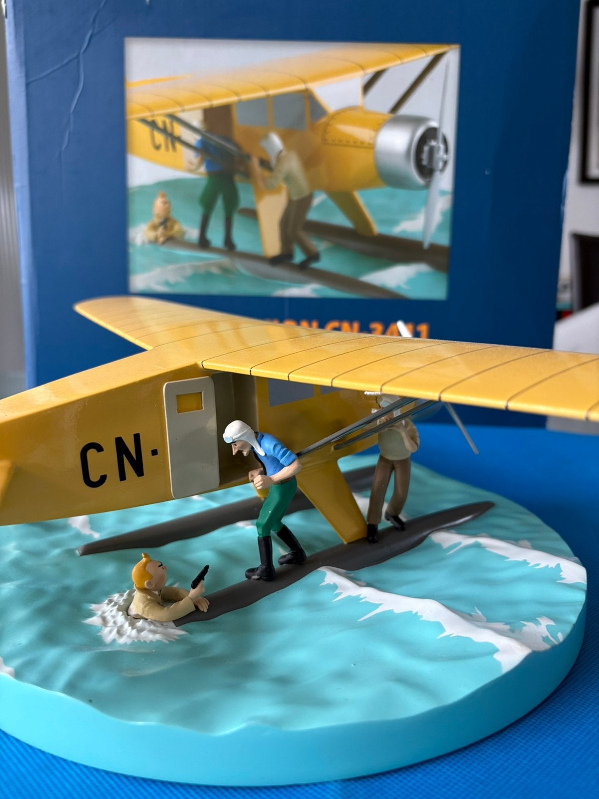 Kuifje CN-3411 watervliegtuig, Ophalen, Zo goed als nieuw