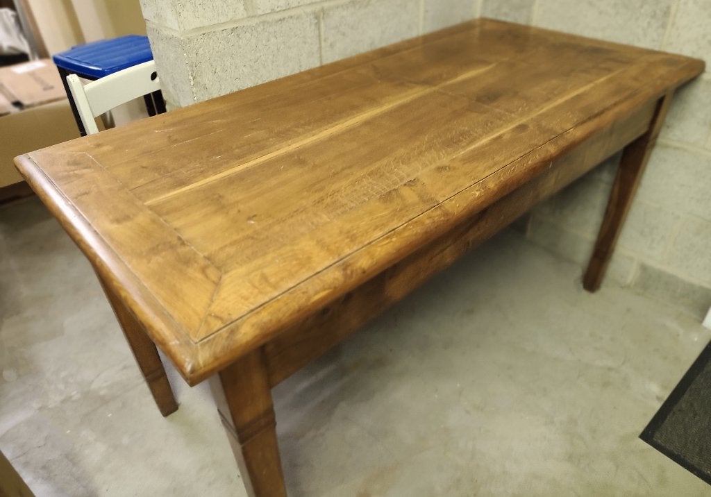 Table rectangulaire en bois massif, Enlèvement