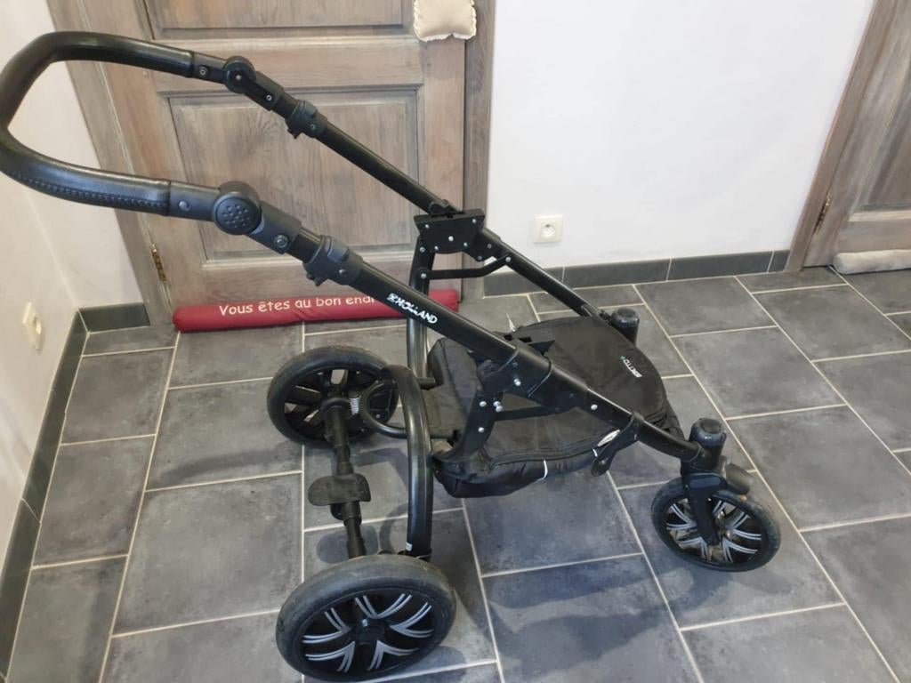 Poussette bebetto 3 en 1 parfait état, Enfants & Bébés, Enlèvement