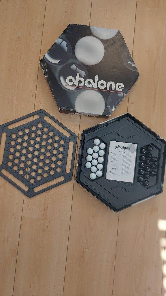 Lot de 5  jeux de sociétés (Quoridor, Abalone, échecs, ...), Enlèvement, Comme neuf