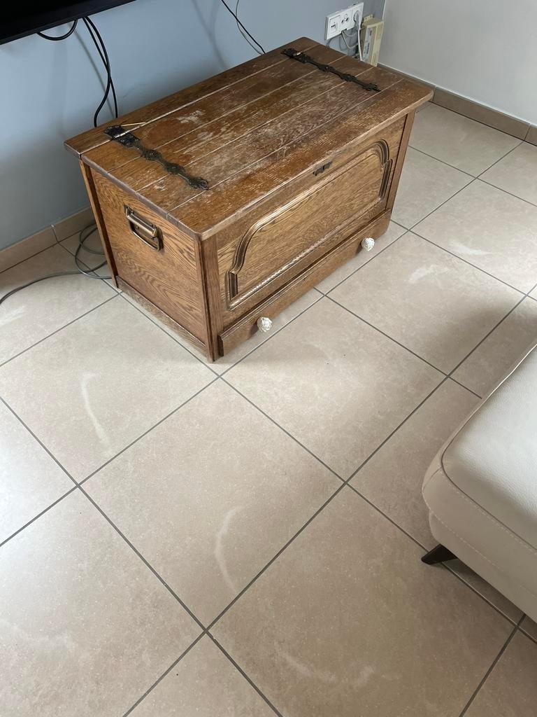 Coffre en bois, Enlèvement, Comme neuf