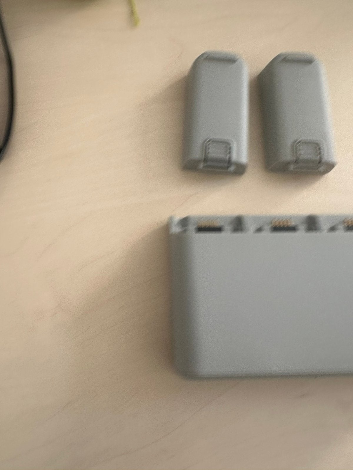 Dji neo batterijen + dji neo two way charging hub, Audio, Tv en Foto, Drones, Ophalen of Verzenden, Zo goed als nieuw, DJI