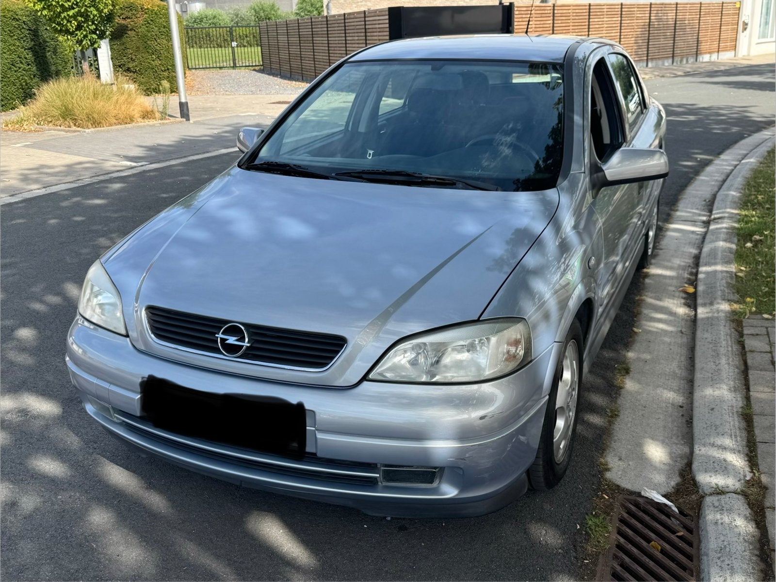 Reeds gekeurd opel astra 1.4 benzine met 071dkm, Auto's, Voorwielaandrijving, Stof, 4 cilinders, Blauw