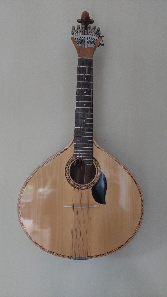 Belle guitare de fado portugaise, Enlèvement, Comme neuf, Autres types