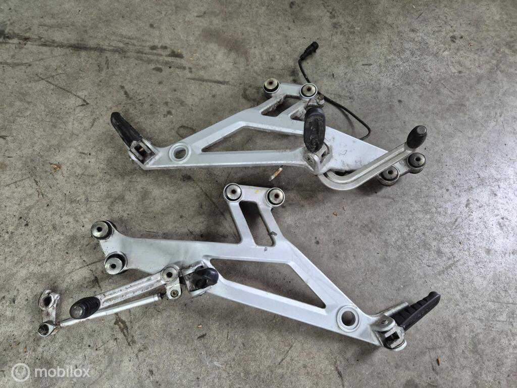 Voetsteun voetsteps brackets Monster 600 620 695 750 900 S4, Motoren, Gebruikt, Factorystore.service@ducati.com, Ophalen of Verzenden
