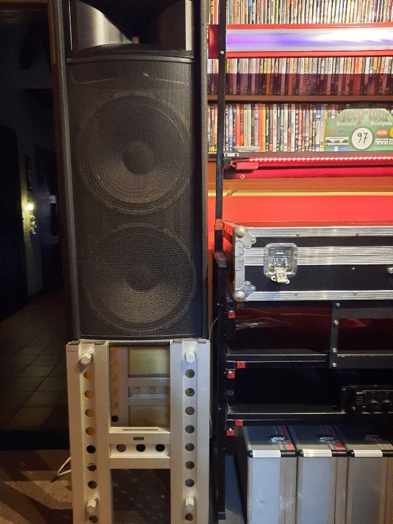DJ Apparatuur, DJ