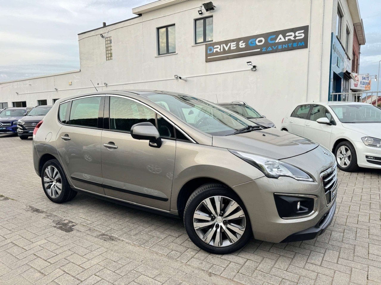 Peugeot 3008 Style 1.6 e-HDi * 1 JAAR GARANTIE * !, Euro 5, Achat, Entreprise, 5 portes