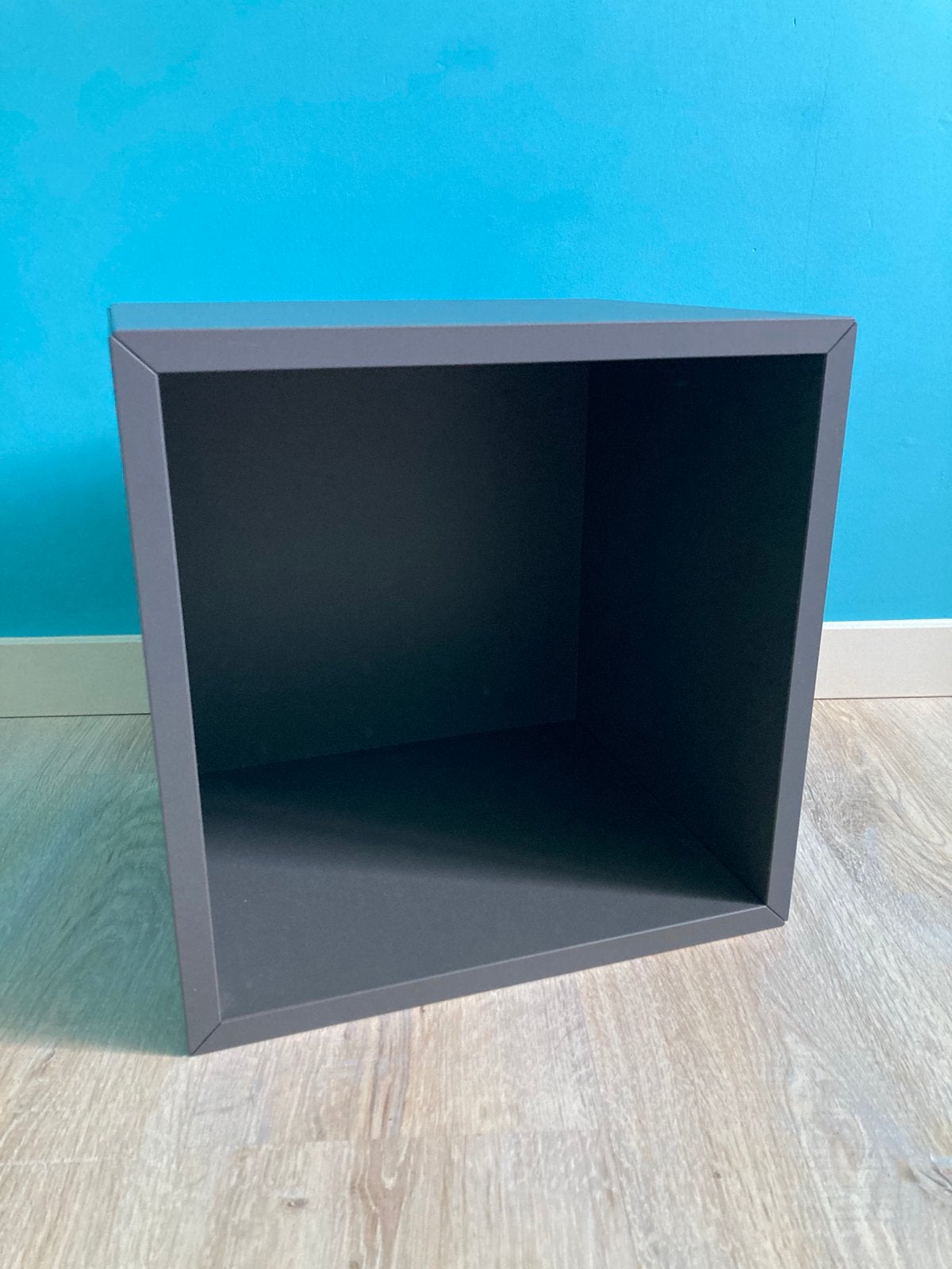Ikea Eket wandkast grijs 35x35x35 met ophangrail - 2 beschik, Ophalen, Zo goed als nieuw