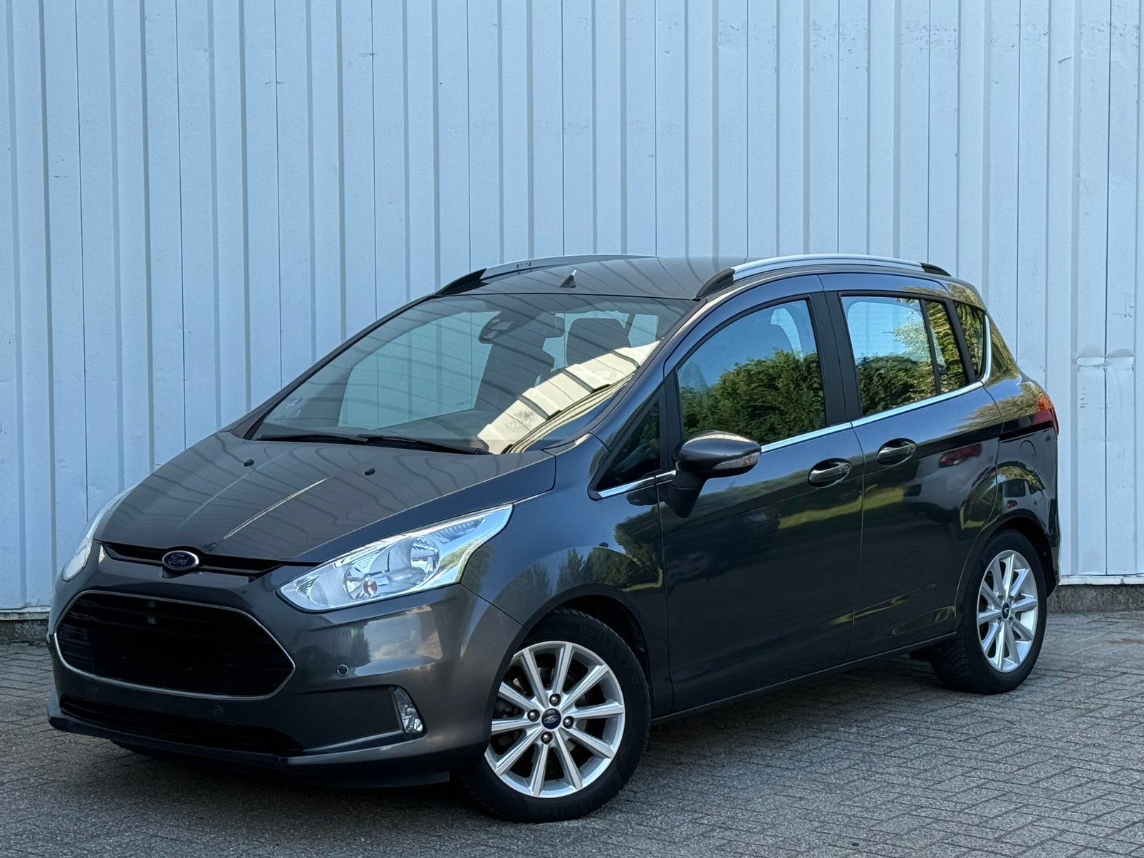 - Ford B-Max - 1.6 Essence - Automatique - BJ07/2017 - PDC -, Argent ou Gris, Euro 6, Entreprise, B-Max
