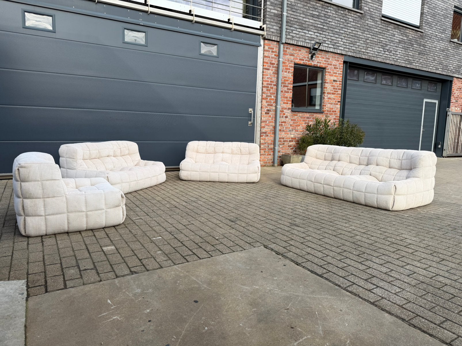 Ligne Roset Kashima 3z, 2x2z, 1z velours côtelé beige 10/10, Enlèvement ou Envoi, Knoll vitra mah jong leolux sede cassina b&b italia artifort