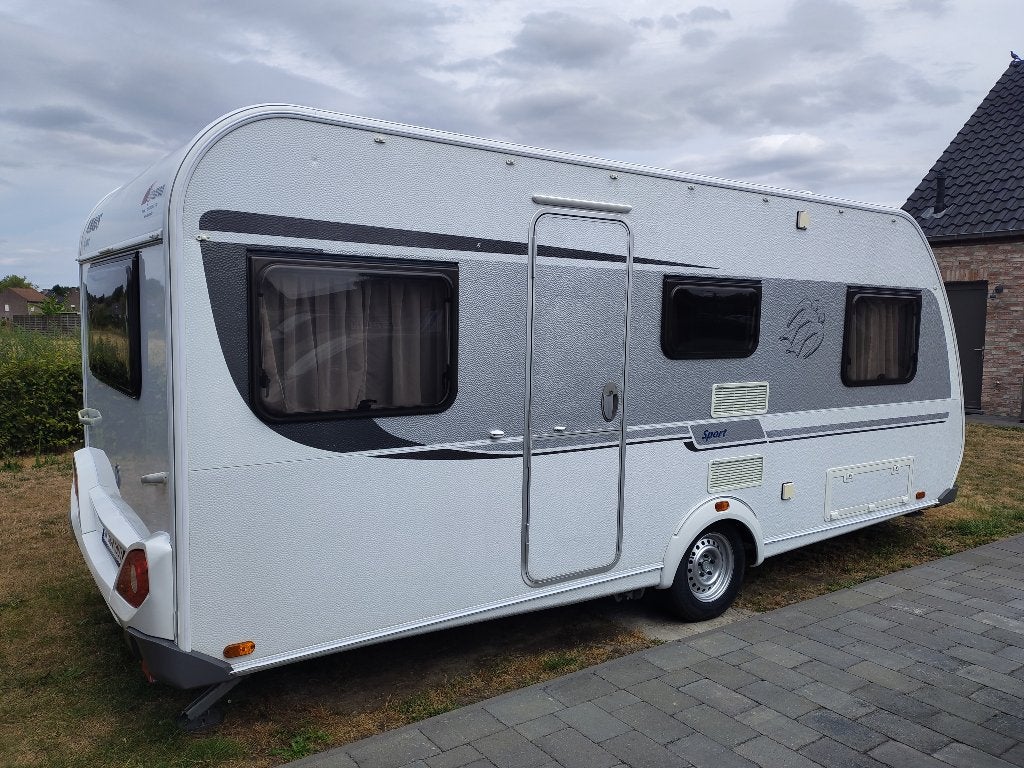 Knaus sport 500 EU/2013/Enkele bedden/mover/voortent/satell, Rondzit, 7 tot 8 meter, Particulier, 2 aparte bedden