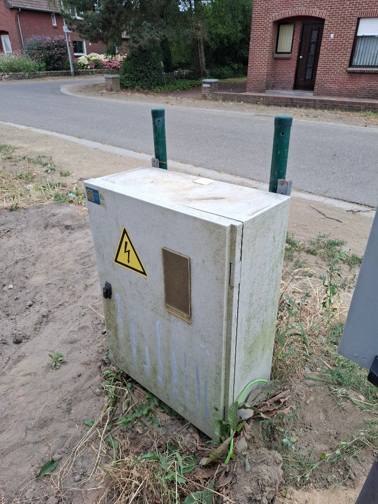 Werfkast + aardkabel, Doe-het-zelf en Bouw, Ophalen, Gebruikt