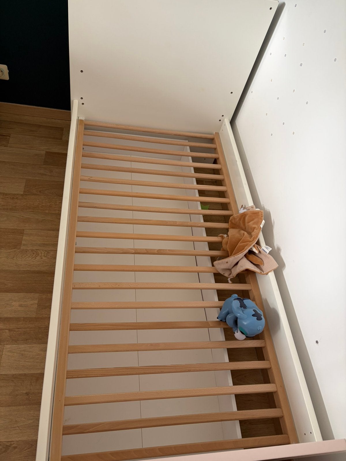 Lit bebe tranformable, Enfants & Bébés, Chambre d'enfant | Lits, Enlèvement, Comme neuf