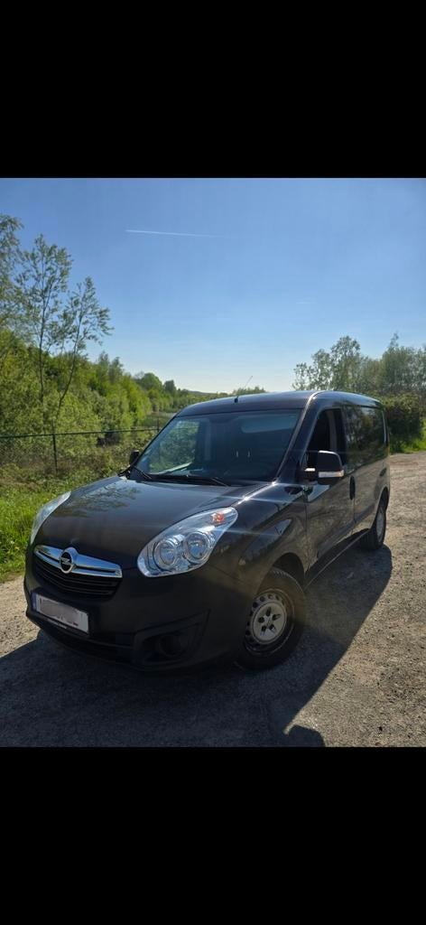 Opel Combo Euro 6b zonder adblue, Auto's, Voorwielaandrijving, Stof, 4 cilinders, Zwart