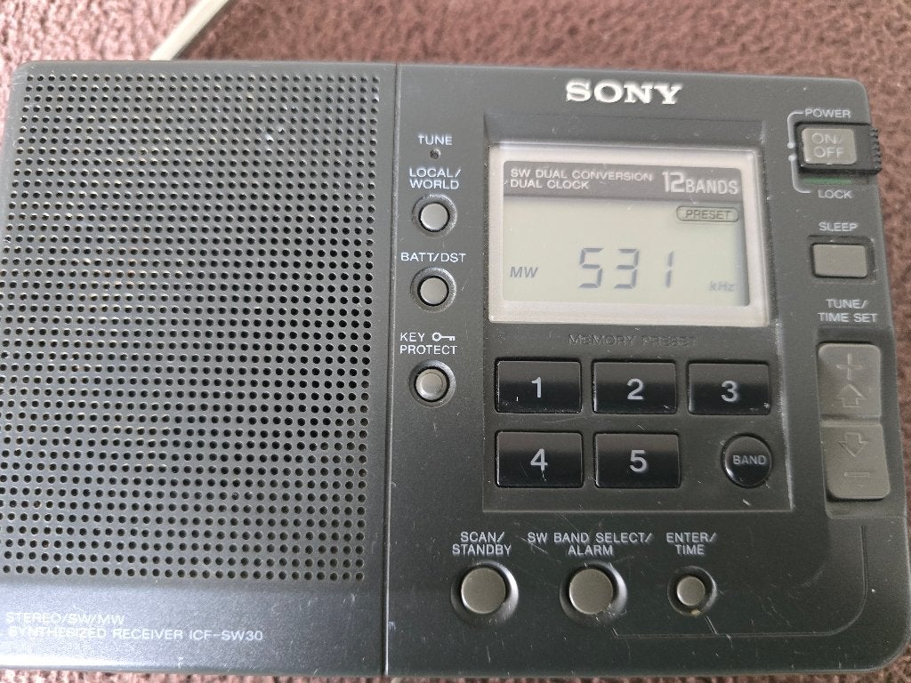 kleine wereldradio SONY ICF-SW30 PLL, Ophalen, Zo goed als nieuw, Wereldontvanger