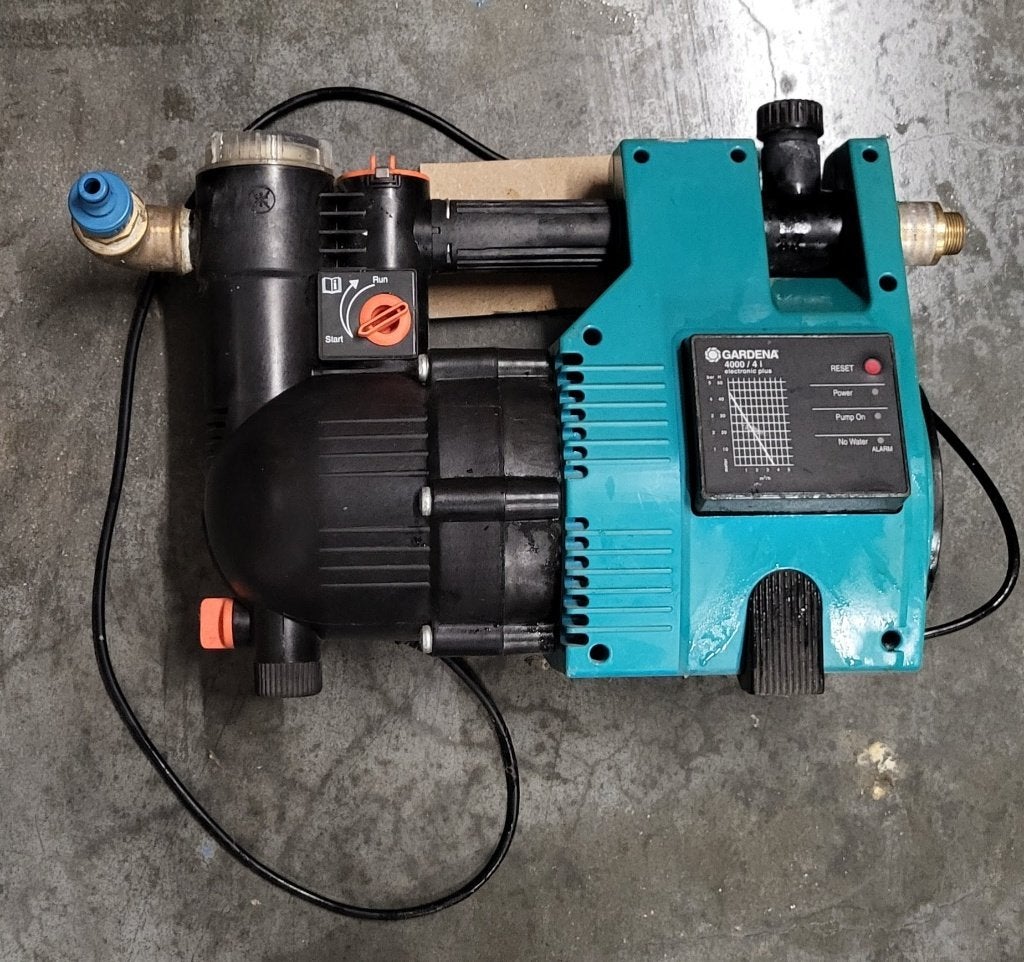 Gardena Besproeiingspomp / Hydrofoorpomp, Ophalen, Zo goed als nieuw, Elektrisch, Hydrofoorpomp