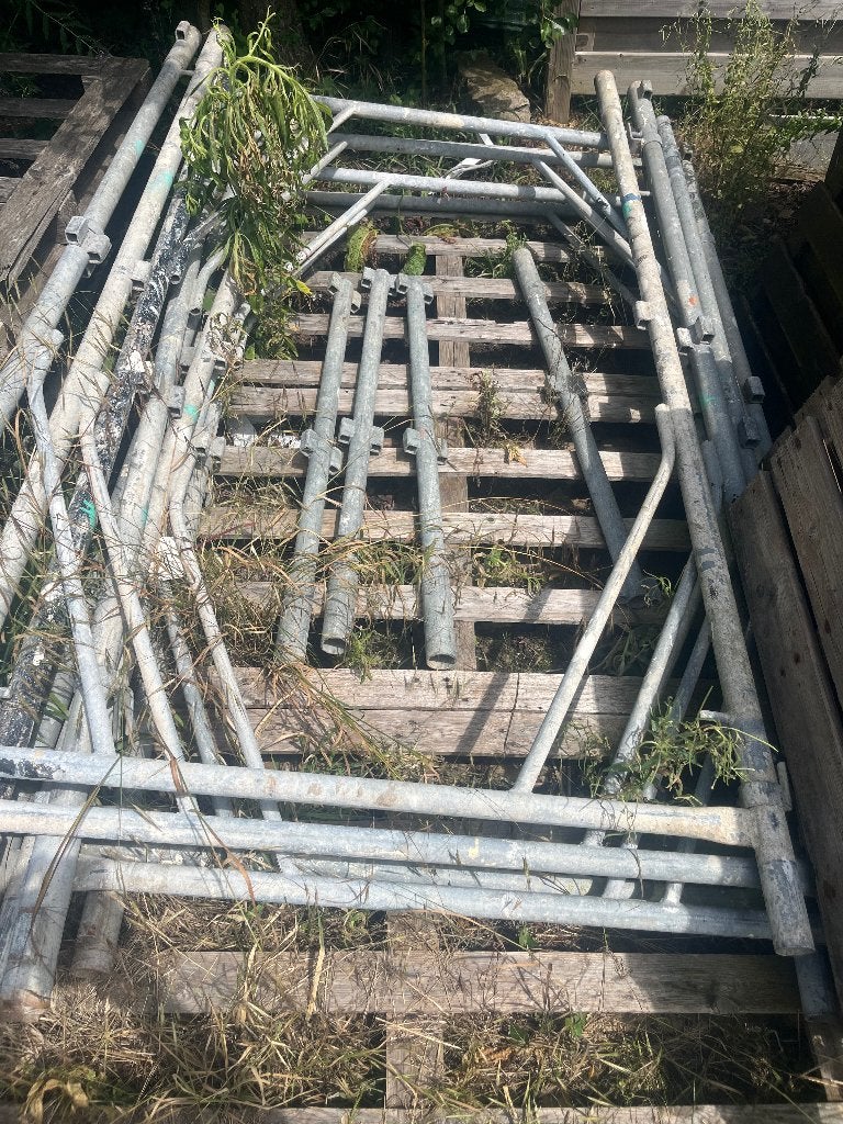 Stelling, Doe-het-zelf en Bouw, Ophalen, Gebruikt, Gevelsteiger, Minder dan 2 meter