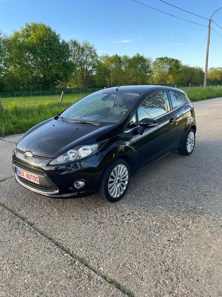 FORD FIESTA TITANIUM DIRECT BESCHIKBAAR, Autos, Ford, Entreprise, Fiësta, ABS, Airbags, Air conditionné, Climatisation automatique