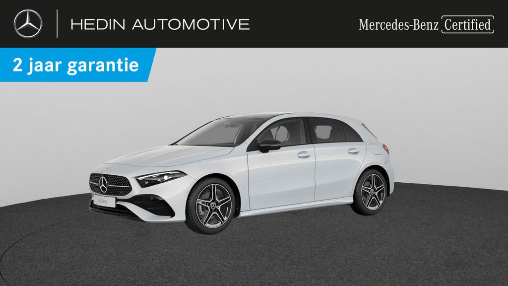 Mercedes-Benz A-Klasse 180 Hatchback AMG Line | Panoramisch, Auto's, Mercedes-Benz, Stof, Gebruikt, 4 cilinders, 136 pk