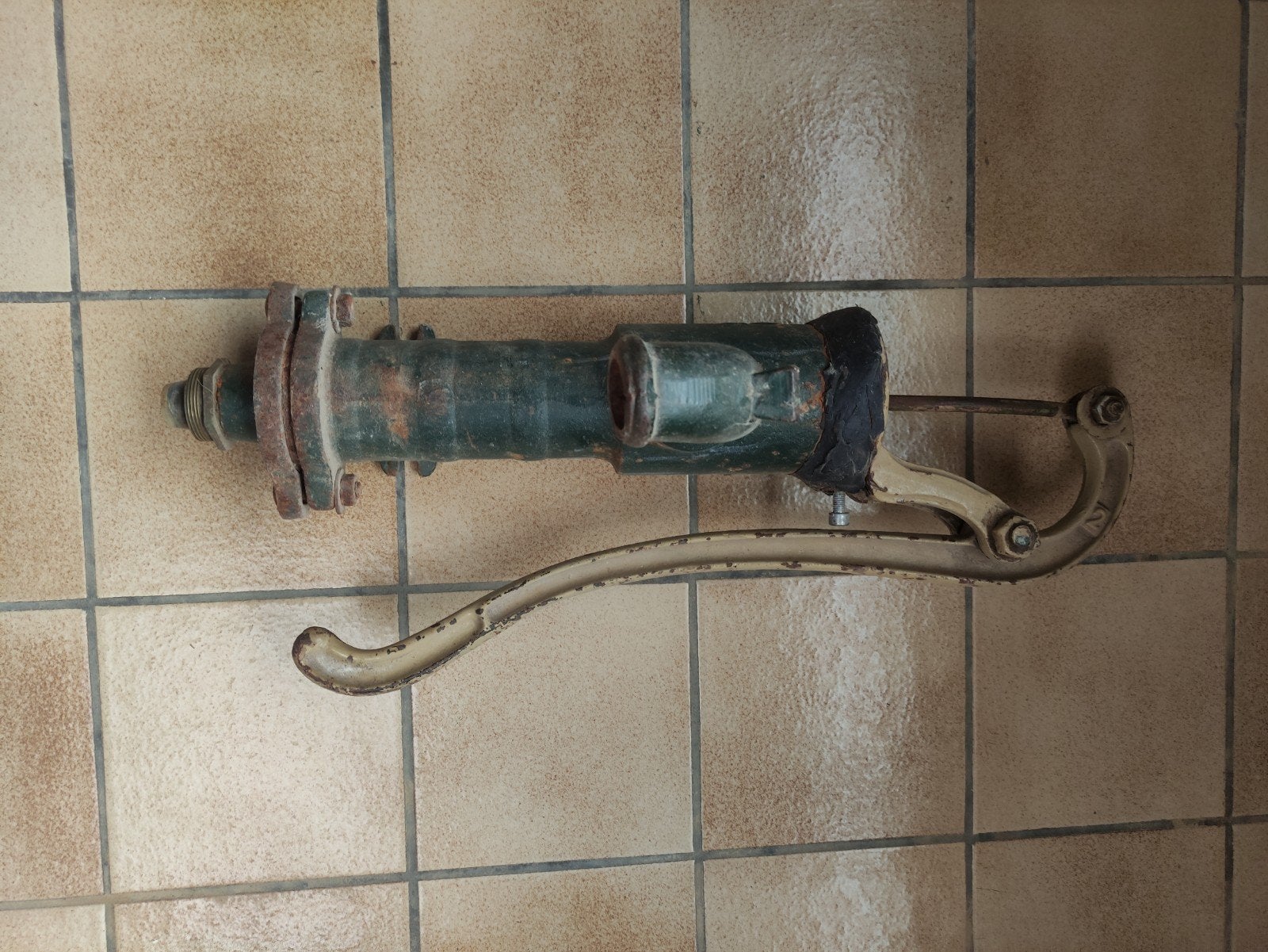 Gietijzeren handwaterpomp, Tuin en Terras, Ophalen of Verzenden