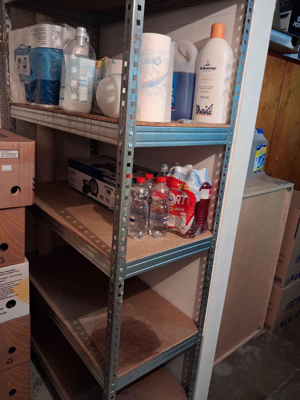 Gratis rek met vochtschade, Enlèvement, Utilisé