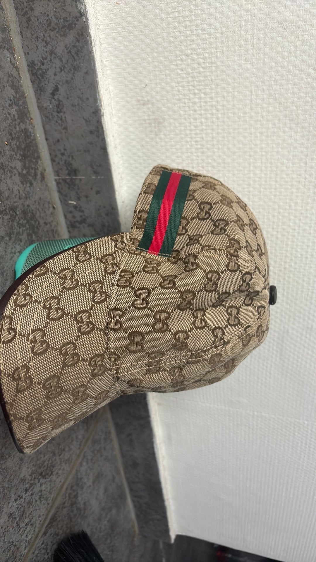 Cucci pet the koop, Ophalen, Zo goed als nieuw, Pet