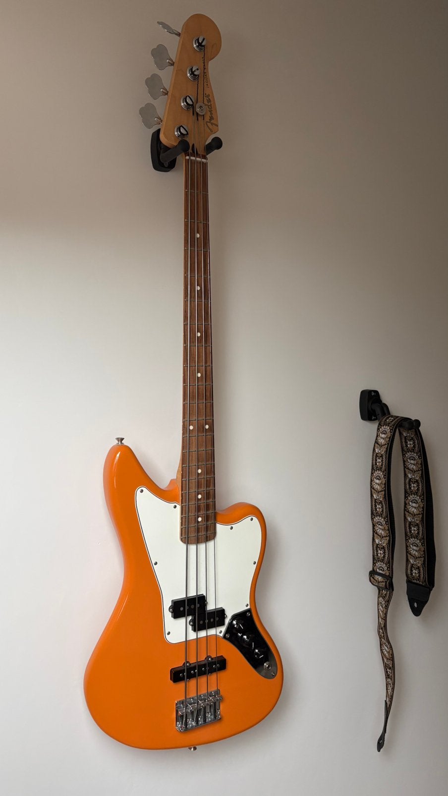 Fender Jaguar Bass Capri Orange PJ, Musique & Instruments, Instruments à corde | Guitares | Basses, Enlèvement, Comme neuf