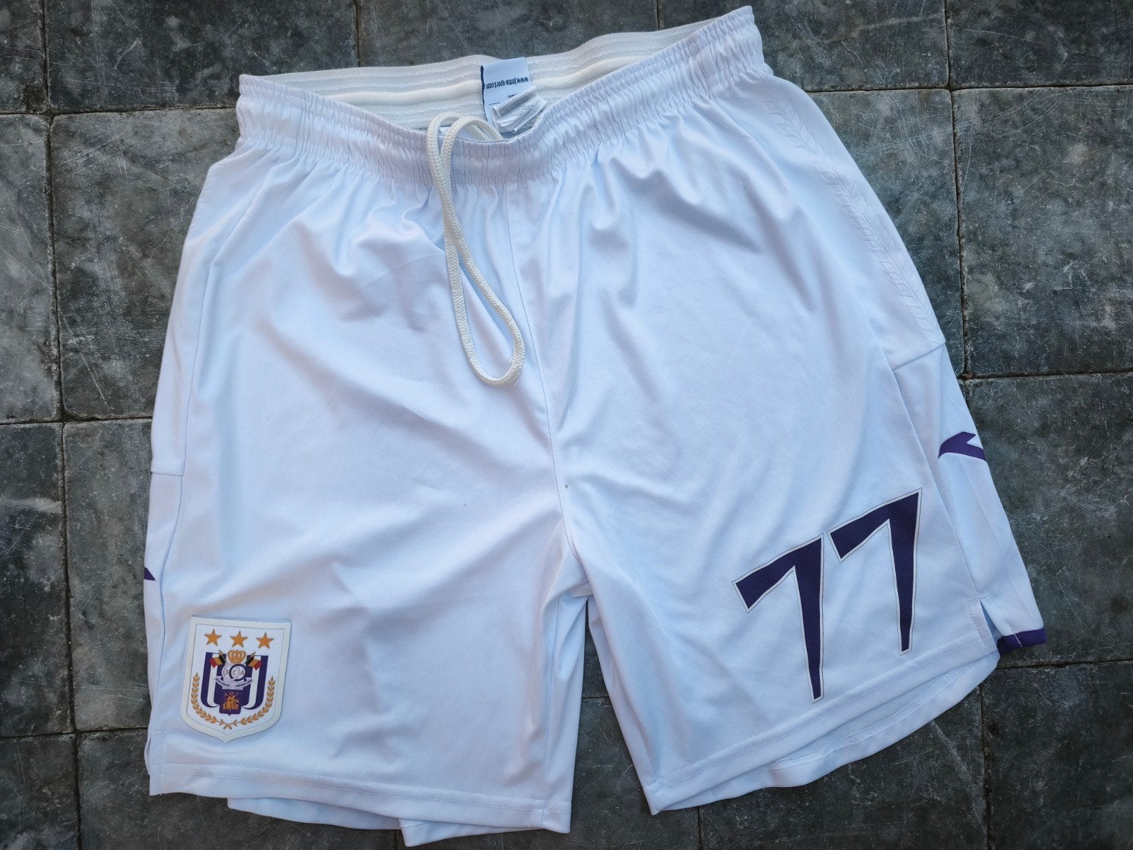 Match worn short RSCA futures 77 large, Vêtements | Hommes, Vêtements de sport