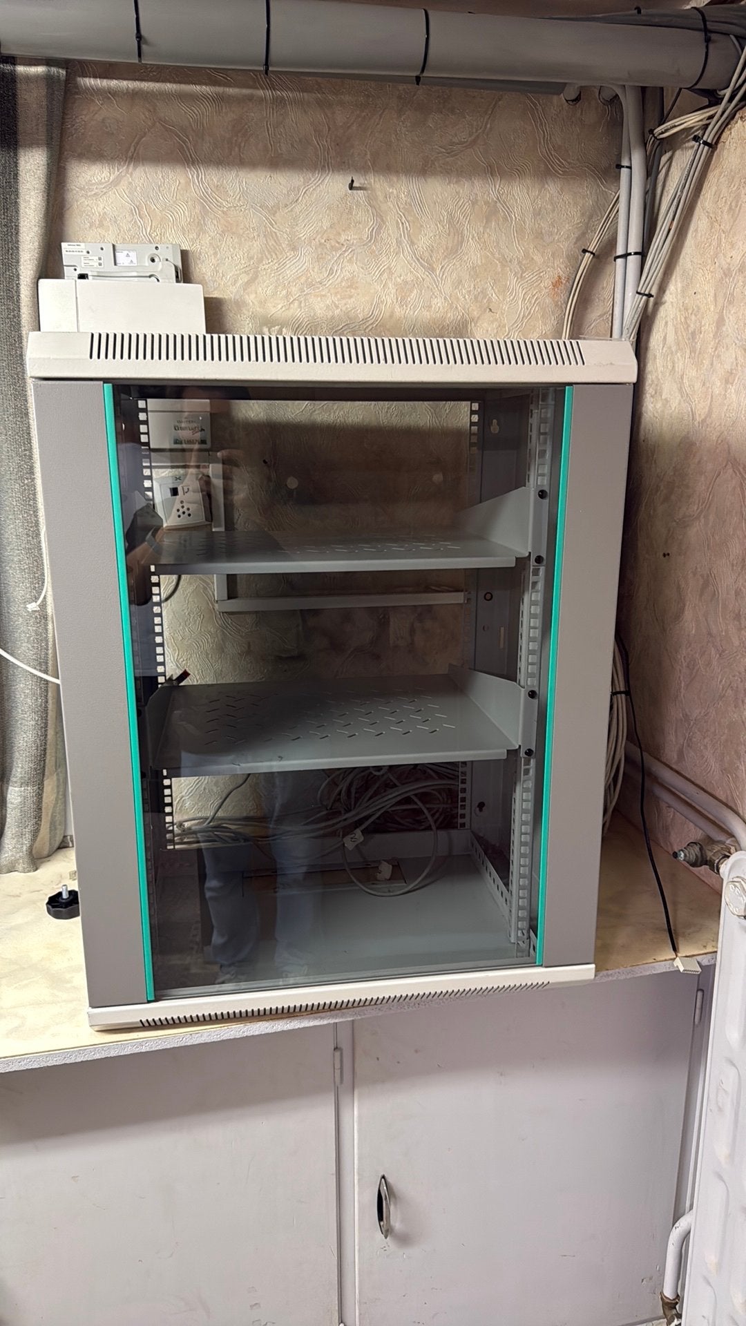 Armoire a serveur a cle, Enlèvement