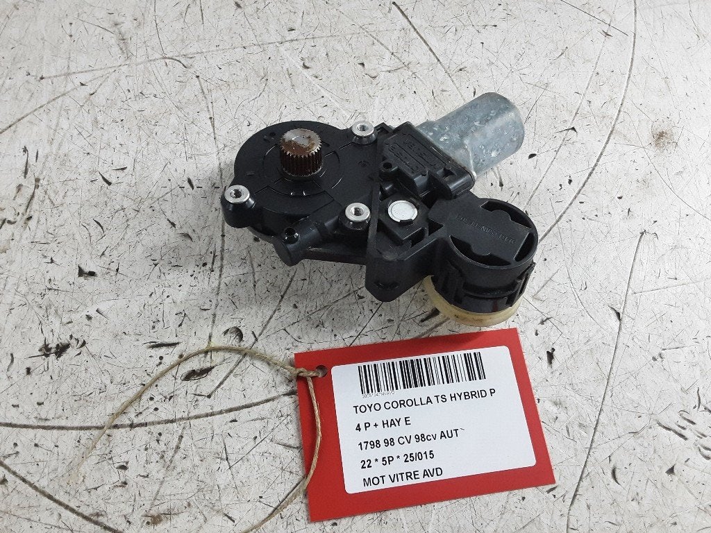 MOTOR RAAMMECHANIEK RECHTS VOOR Corolla (E21) (8570102090), Gebruikt, Mevr. I. Hauben, Toyota, Rue de l'Espoir 34 34
4030  GRIVEGNÉE, BE