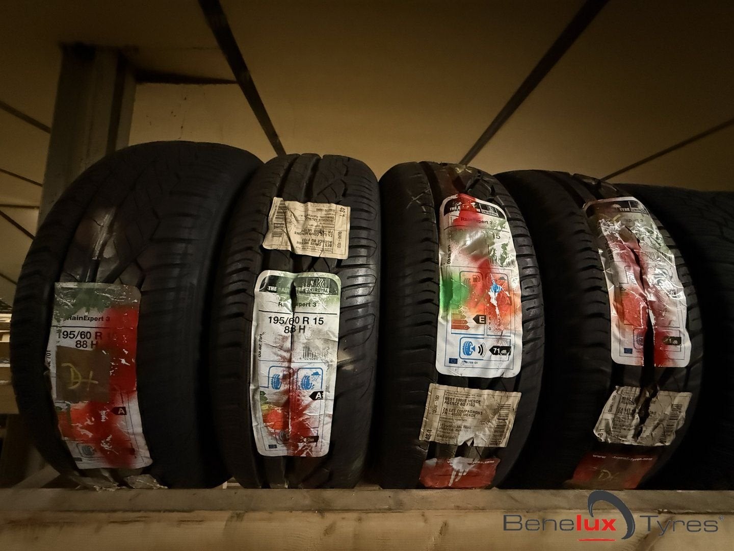 nieuw 195/60R15 88H Uniroyal 195/60 R15 195/60/15 1956015, Auto-onderdelen, 15 inch, -, -, Nieuw