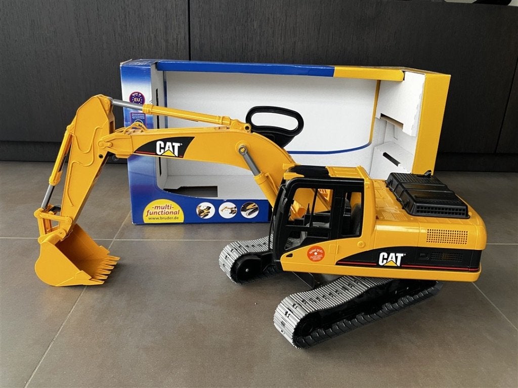 Bruder CAT Rupsgraafmachine (02438) – 1:16, Enlèvement, Comme neuf