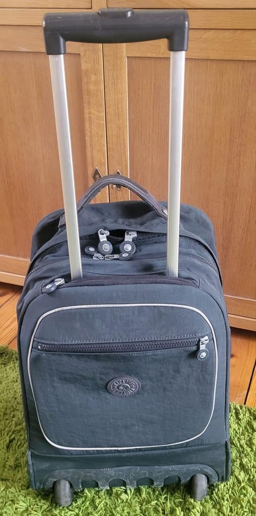 Sac à dos sur roulette Kipling, Bijoux, Sacs & Beauté, Sacs | Cartables, Enlèvement, Sac à dos