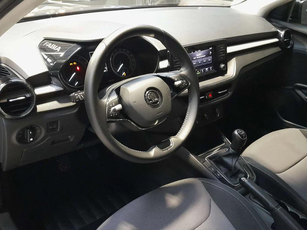 Skoda Fabia Fabia 1.0i (bj 2024), Lichtmetalen velgen, Gebruikt, Euro 6, Zwart