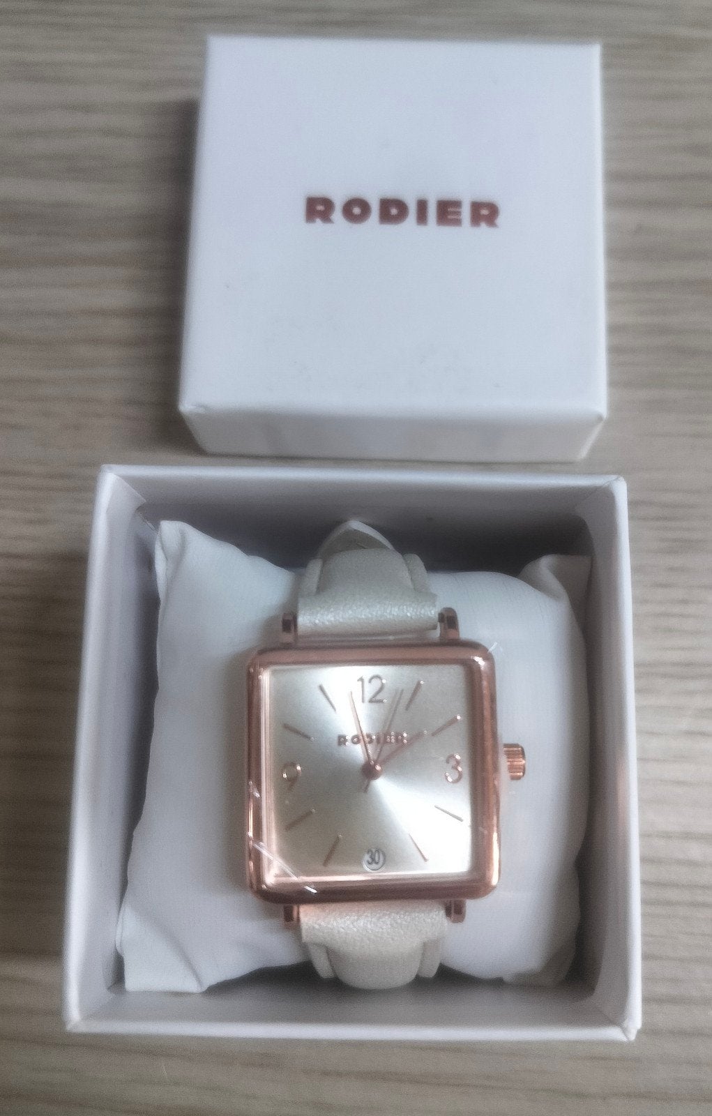 Dameshorloge RODIER elegant, nieuw !, Handtassen en Accessoires, Horloges | Dames, Ophalen of Verzenden, Nieuw